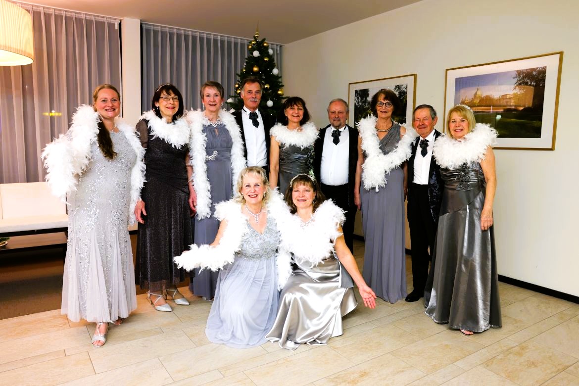 Großes Weihnachtsfinale mit dem Johann-Strauss-Chor im „Sonnenpark“