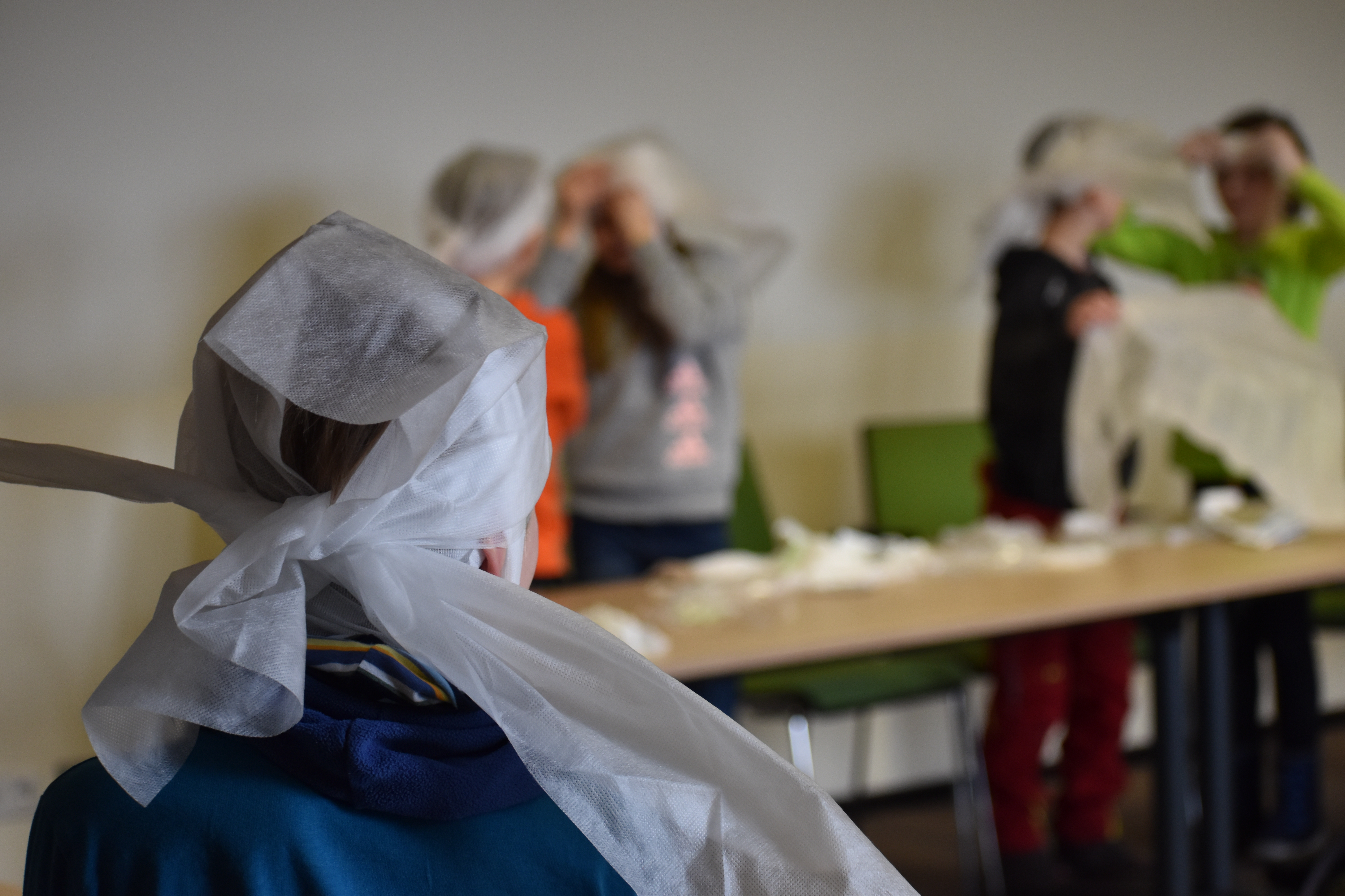 „1 Mund, 1 Nase, 2 Augen“ - das ist der Notruf 112! ASB Leipzig macht Kinder fit in Erster Hilfe