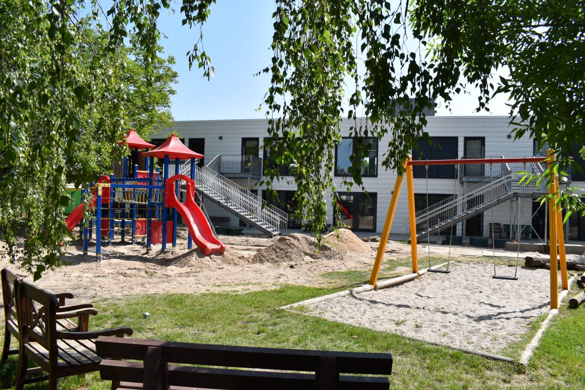 Blick über Spielplatz_klein.jpg