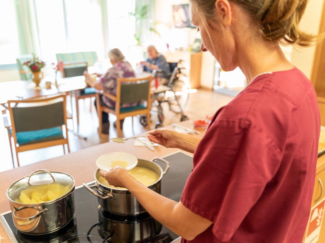 SH_Boehlen_Kochen_01.jpg