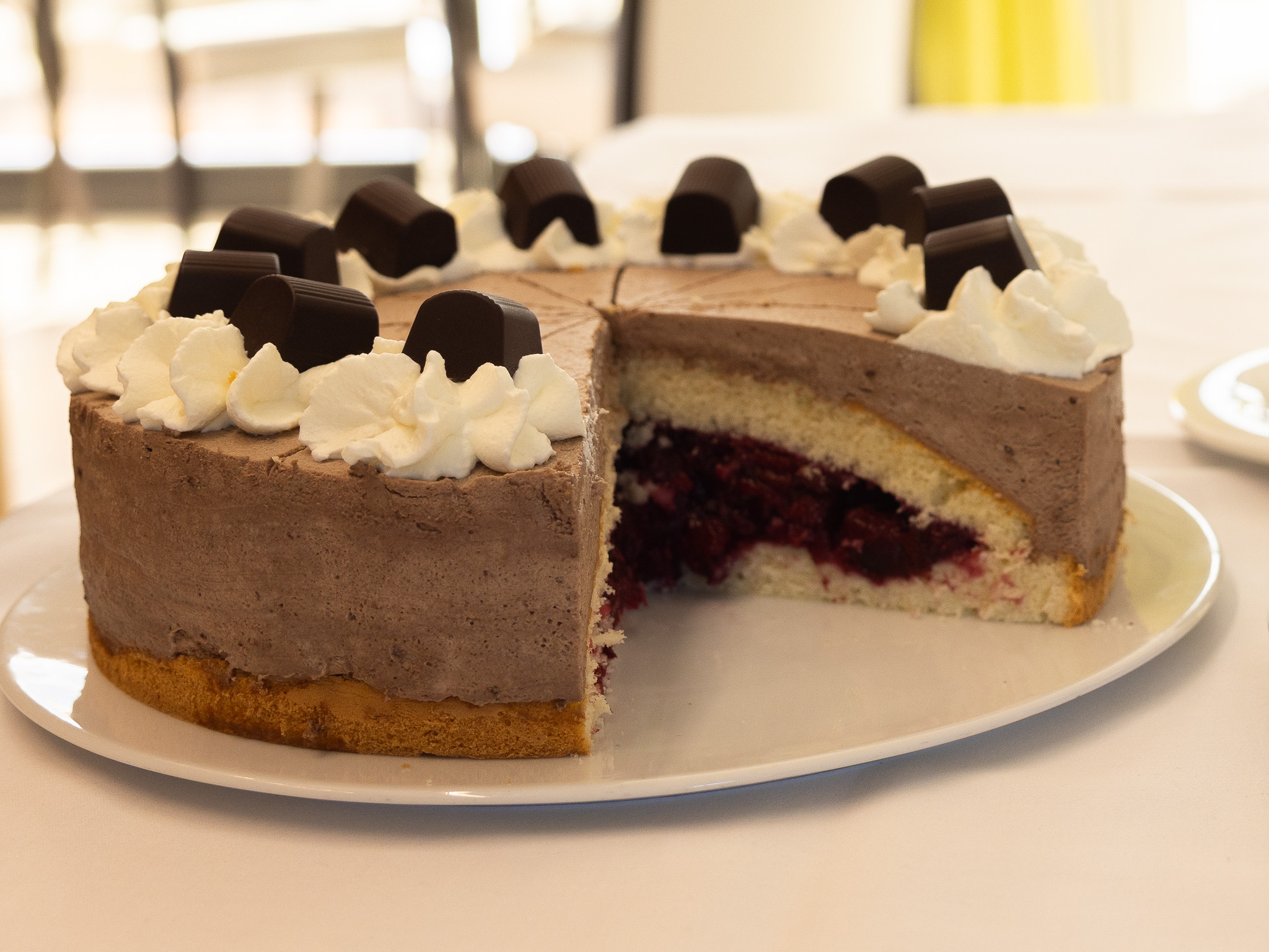 Cafe-Bistro-Terrasse_web.jpg Kuchen-492A9884.jpg